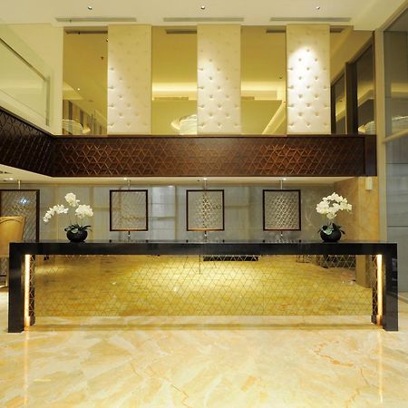 Louis Kienne Hotel Pandanaran Σεμαράνγκ Εξωτερικό φωτογραφία