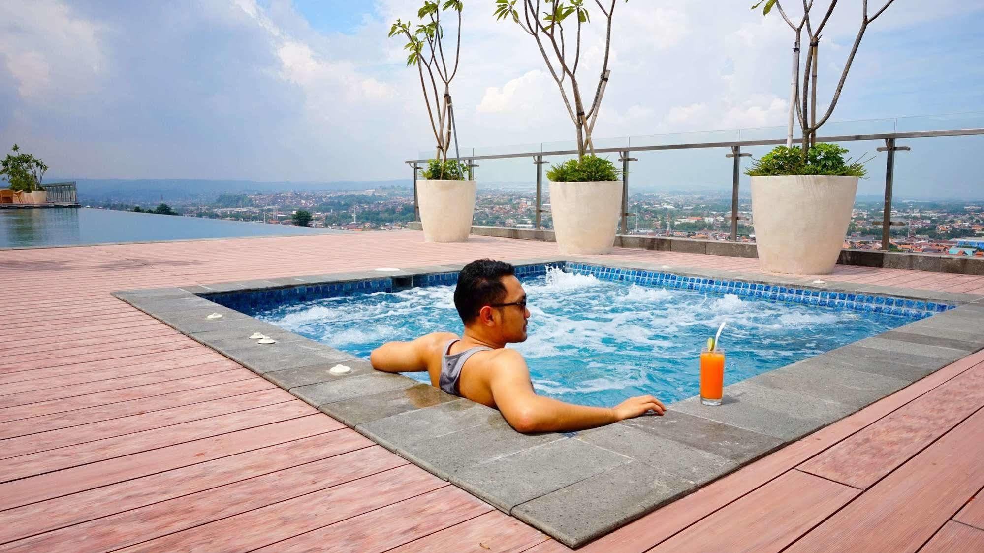 Louis Kienne Hotel Pandanaran Σεμαράνγκ Εξωτερικό φωτογραφία